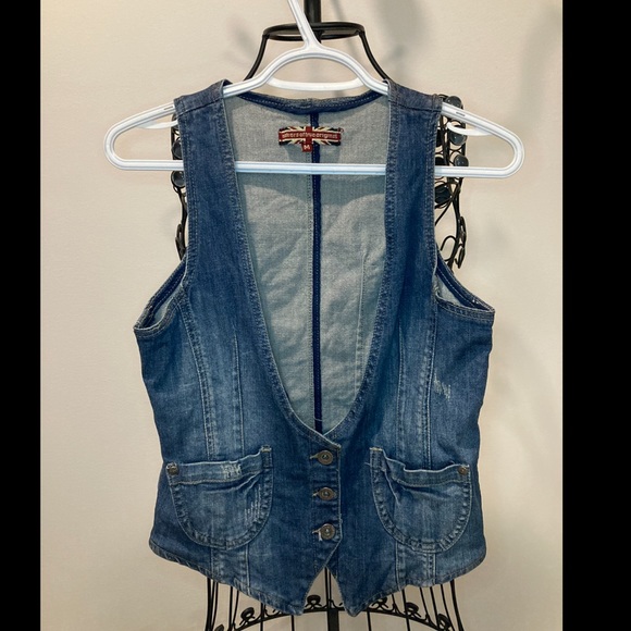 No sleeves jeans jacket - Picture 1 of 3